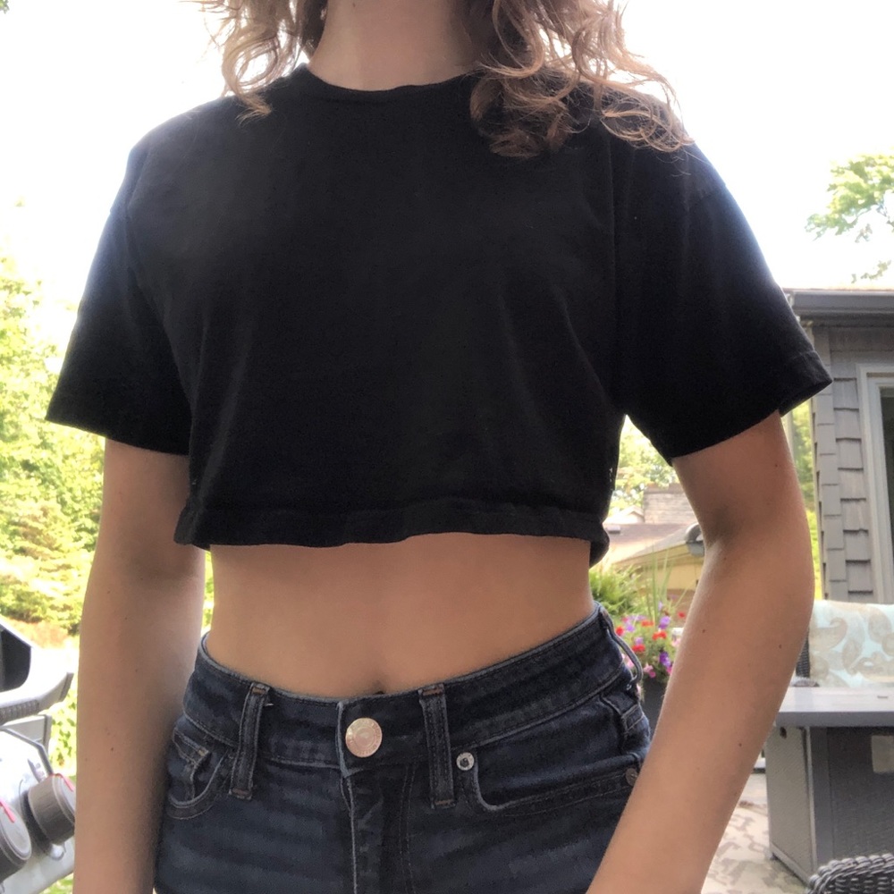 TNA t-shirt